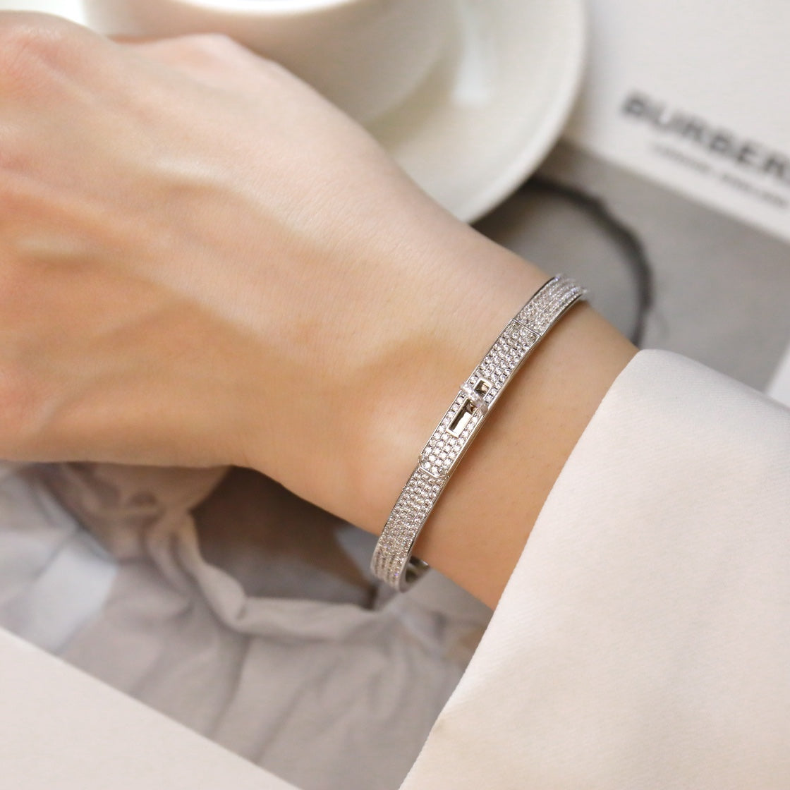 [Sprite Jewelry]Kelly Diamond-Set Bracelet with Moissanite